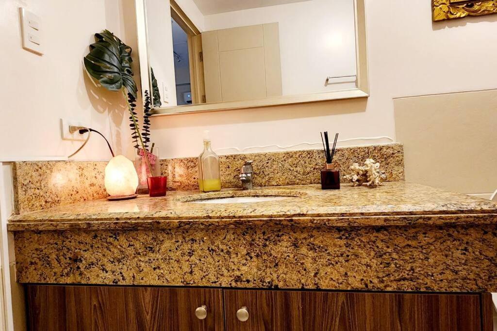 Casa Antonio At Fairway Terraces Family Penthouse 2Br Wi-Fi Nr Golf, Airport, Fort Bgc Manila Exteriér fotografie
