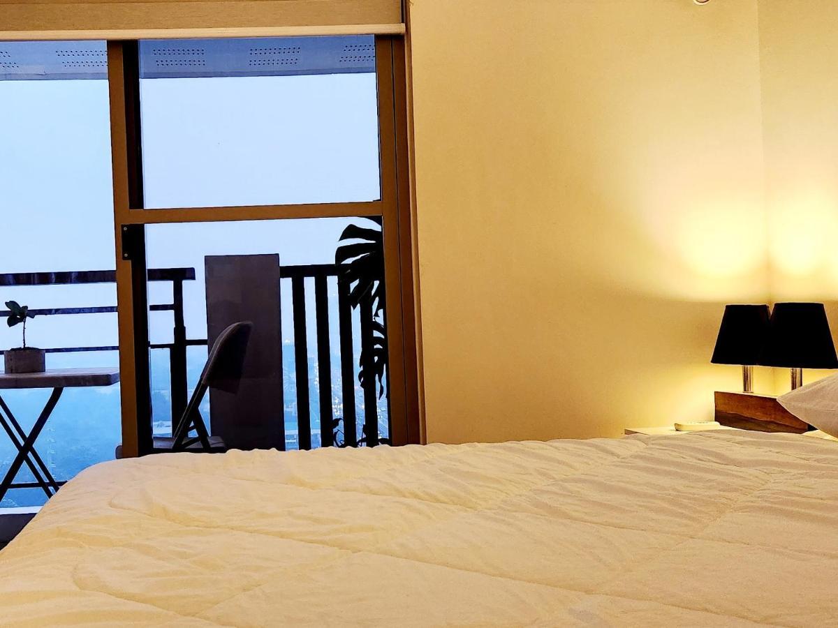 Casa Antonio At Fairway Terraces Family Penthouse 2Br Wi-Fi Nr Golf, Airport, Fort Bgc Manila Exteriér fotografie