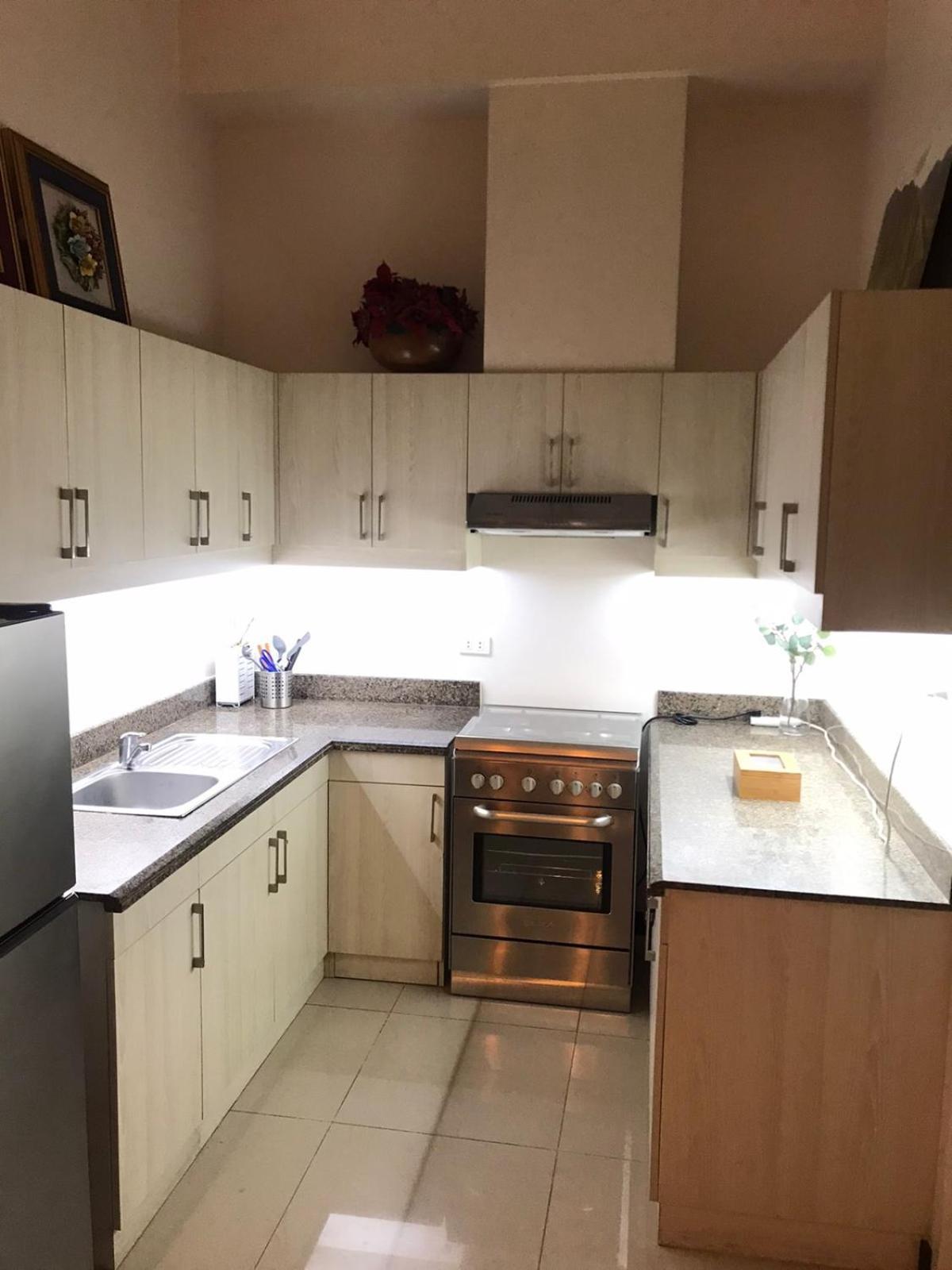 Casa Antonio At Fairway Terraces Family Penthouse 2Br Wi-Fi Nr Golf, Airport, Fort Bgc Manila Exteriér fotografie